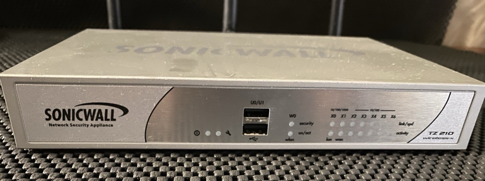 SonicWall TZ 210 Wireless-N APL20-065 WLAN Network Security Firewall Appliance