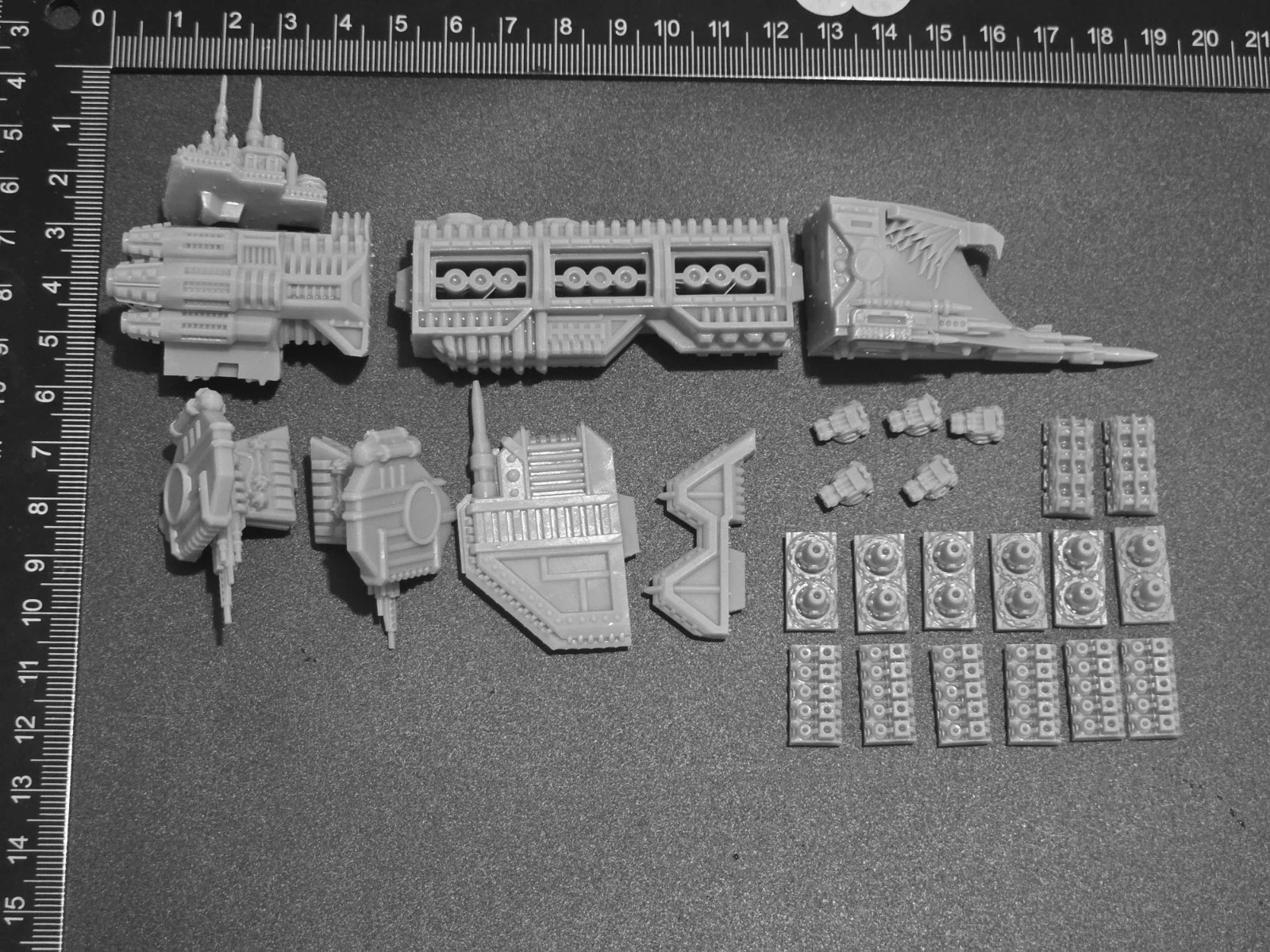 Battlefleet Gothic Imperial Glorina Battleship B - Compatible with  BFG Ship x1