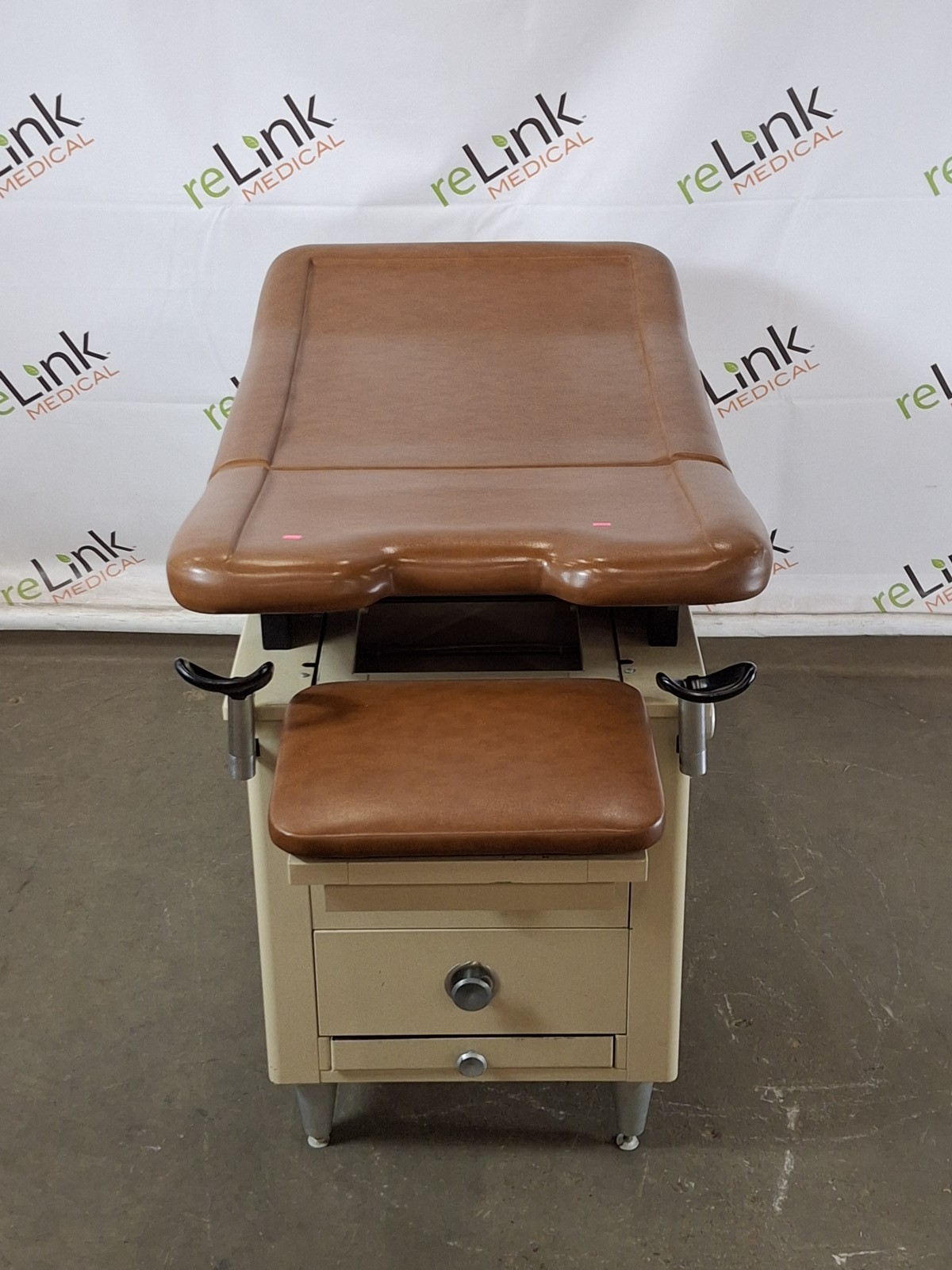 Enochs ELPAK 1000 Exam Table