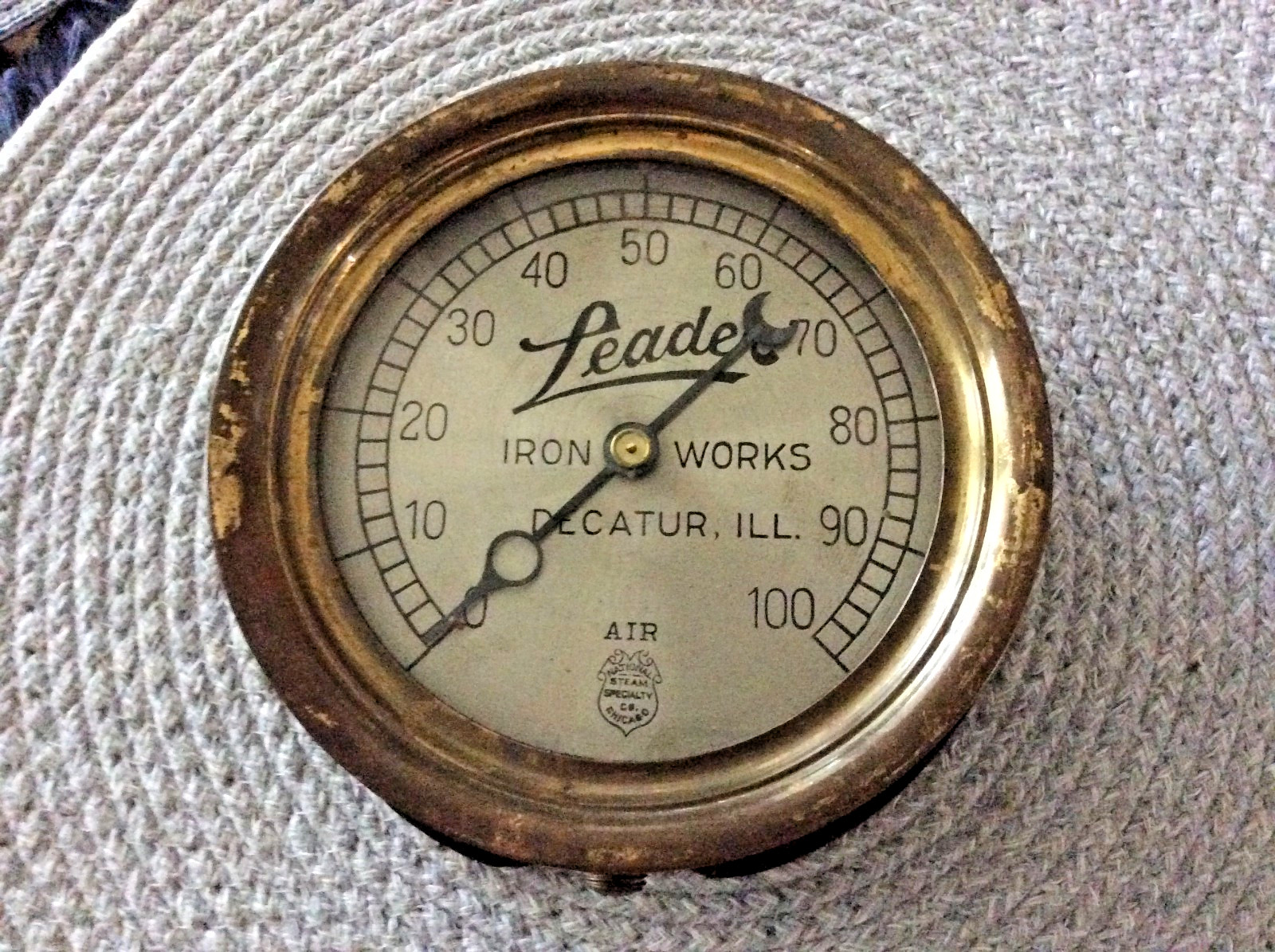 Vintage Brass & Steel Air Pressure Guage-Leader Iron Works, Decatur,IL-excellent