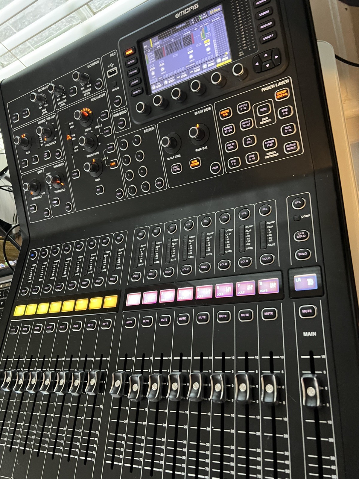 MIDAS M32R LIVE 40 Input Channel Digital Mixing Console