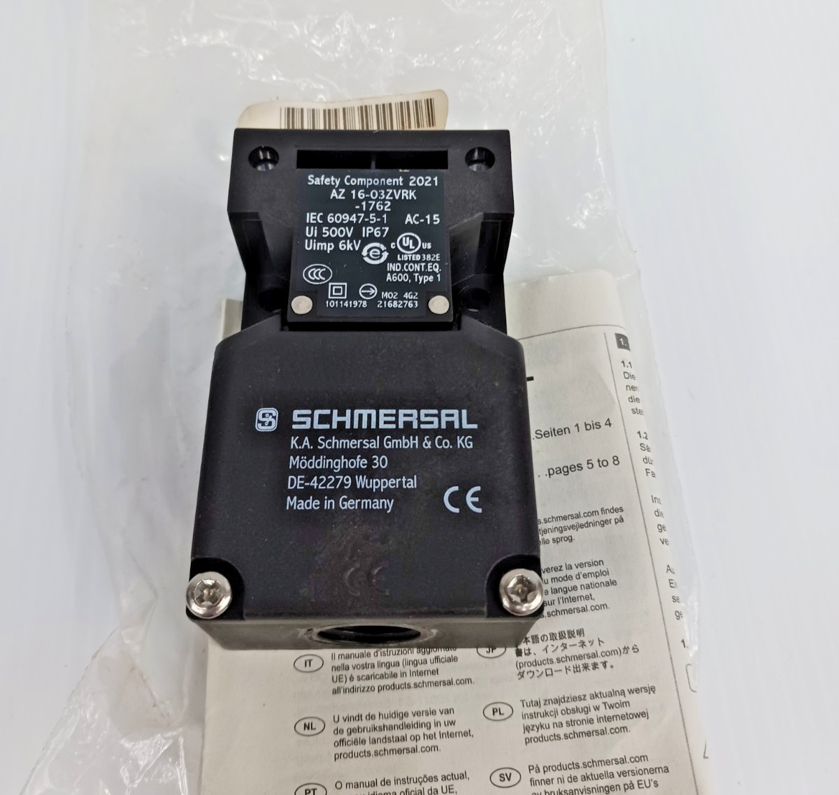 New Schmersal AZ 16-032VRK-1762 Safety Interlock Switch