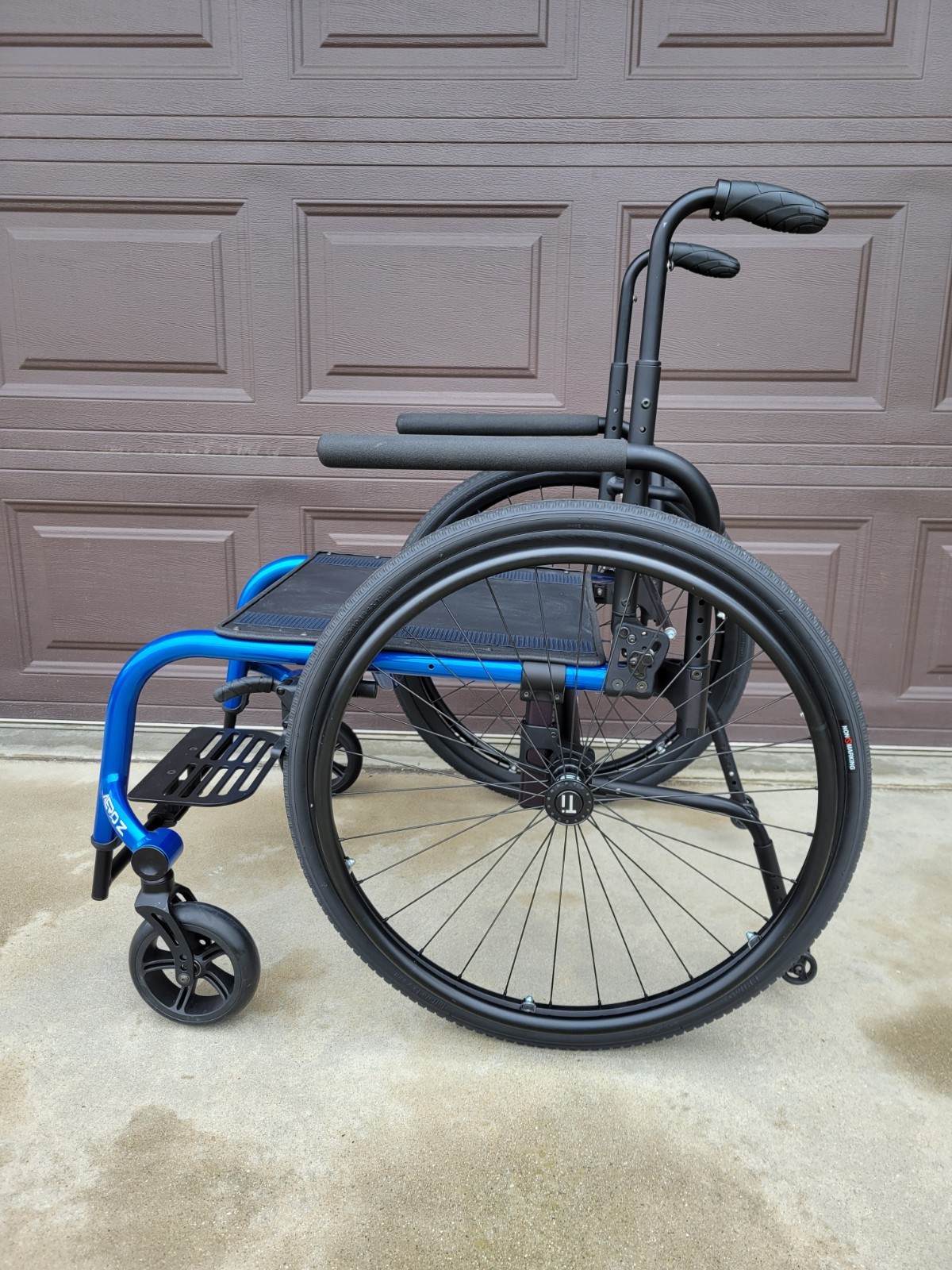 NEW Tilite Aero Z 19" x 17" wheelchair rigid  Used 19"x17" Blue Color