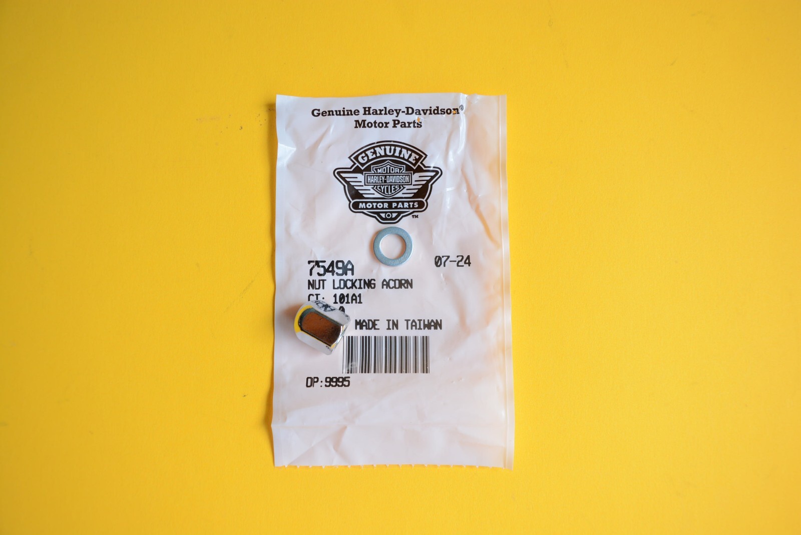 HARLEY DAVIDSON NEW OEM  ACRON  NUT AND WASHER 7549A  and  6771A DASH COVER