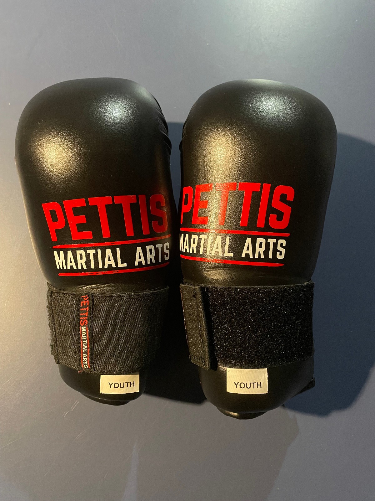 Pettis Martial Arts Boxing Gloves Youth Children's Kids Black BRAND NEW