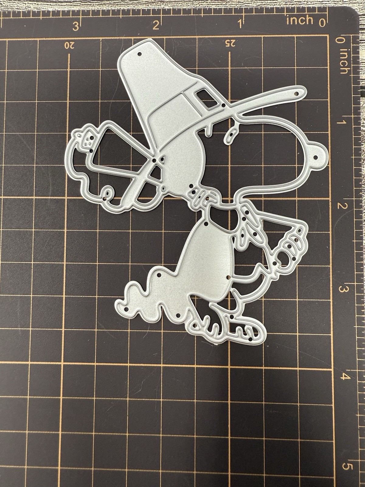 Universal Metal Die Cut Tool Snoopy Charlie Brown Schulz Thanksgiving Pilgrim