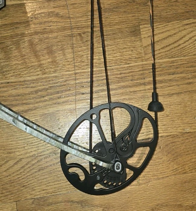 Mission Craze By Mathews Compound Bow Adjustable Draw Complete Set In Case RH