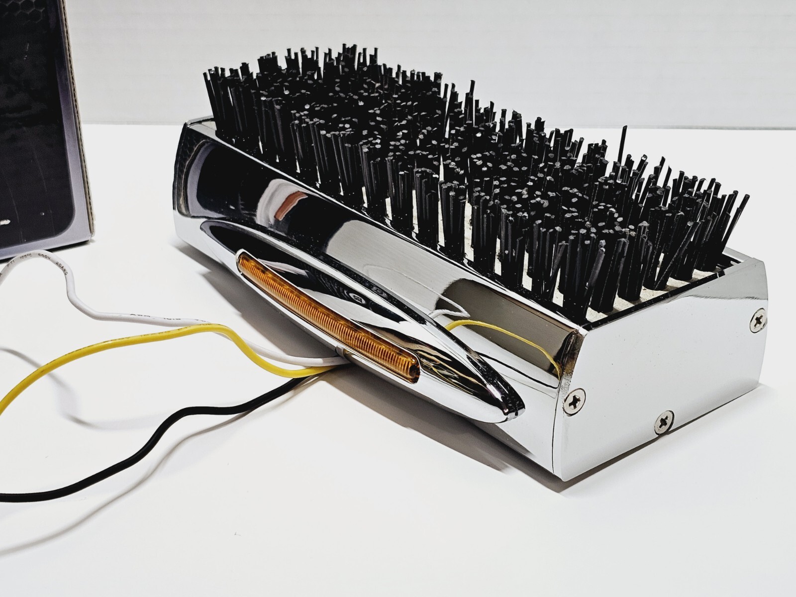 Trux Chrome LED Black Boot Brush TU-140IL