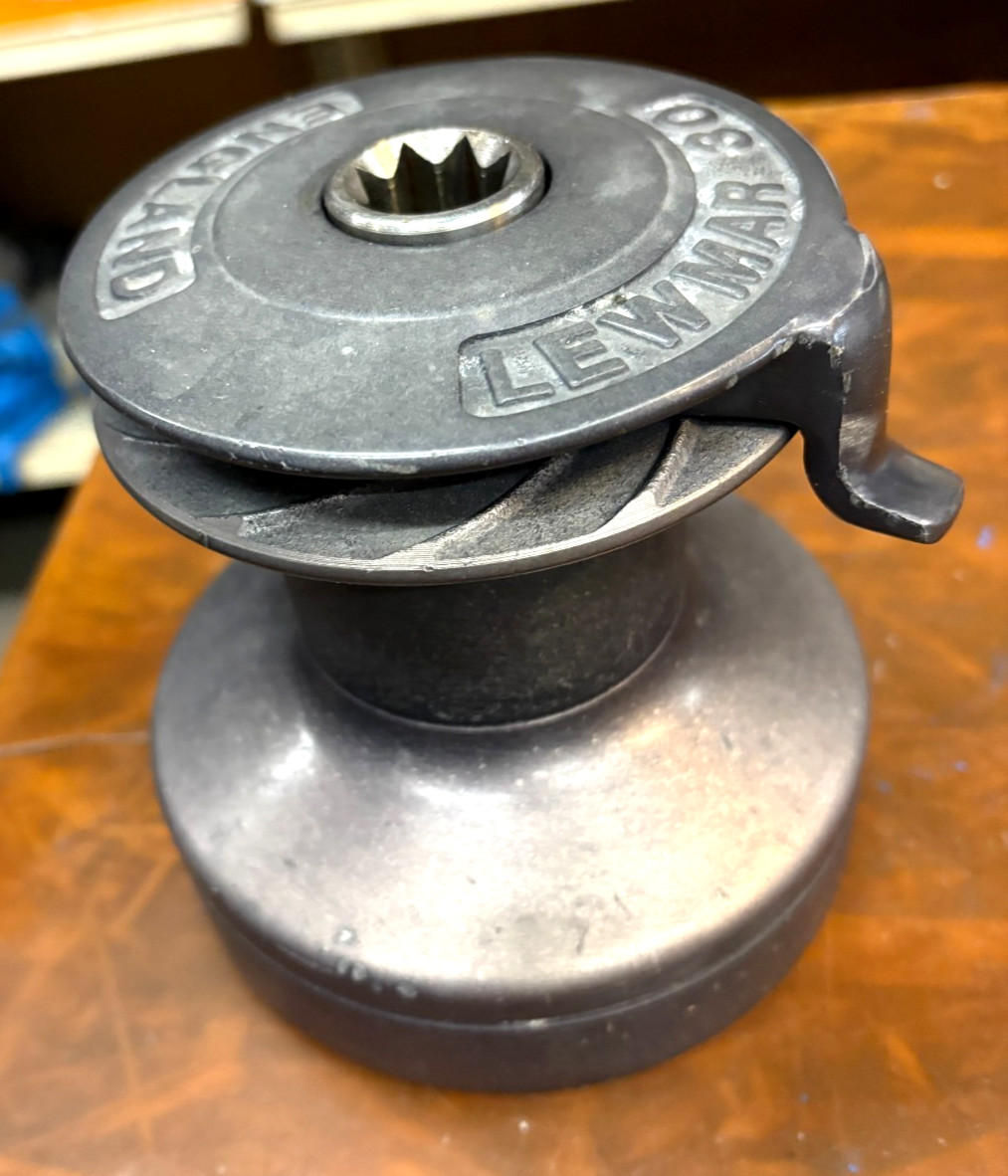 lewmar 30 st single speed winch grey anodized base 5 1/2" drum 2 4/8" h 5 3/4".
