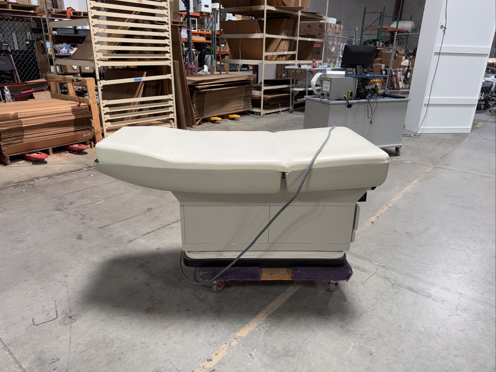 Midmark 405 Power Exam Table Working No Hand Control