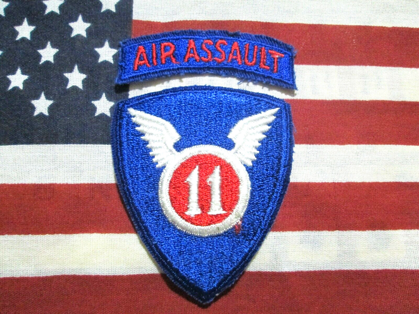 11th AIR ASSAULT DIVISON PATCHES ORIGINAL 1964 PATCH C/E TWO PIECE