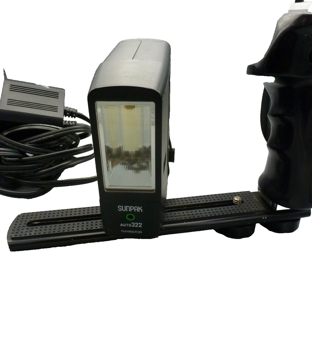 SUNPAC AUTO 322 STROBE WITH GRIP AND AC ADAPTER -99