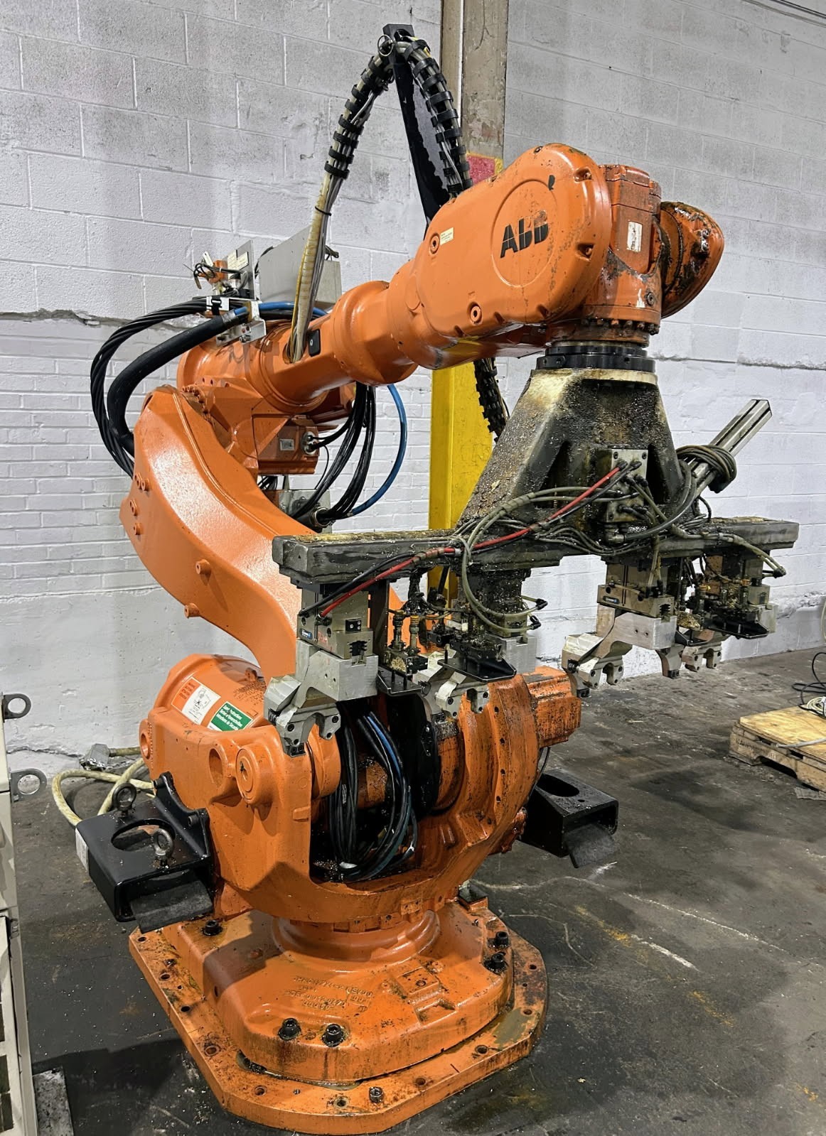 ABB IRB6600 ROBOT - Controls, Teach Pendant, Just removed from Service