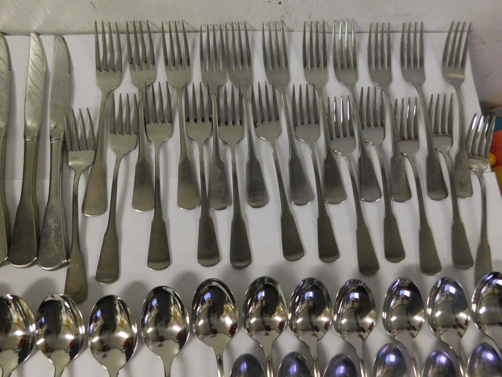 Oneida Canada Colonial Boston Minuteman Stainless Flatware Glossy 57 pc