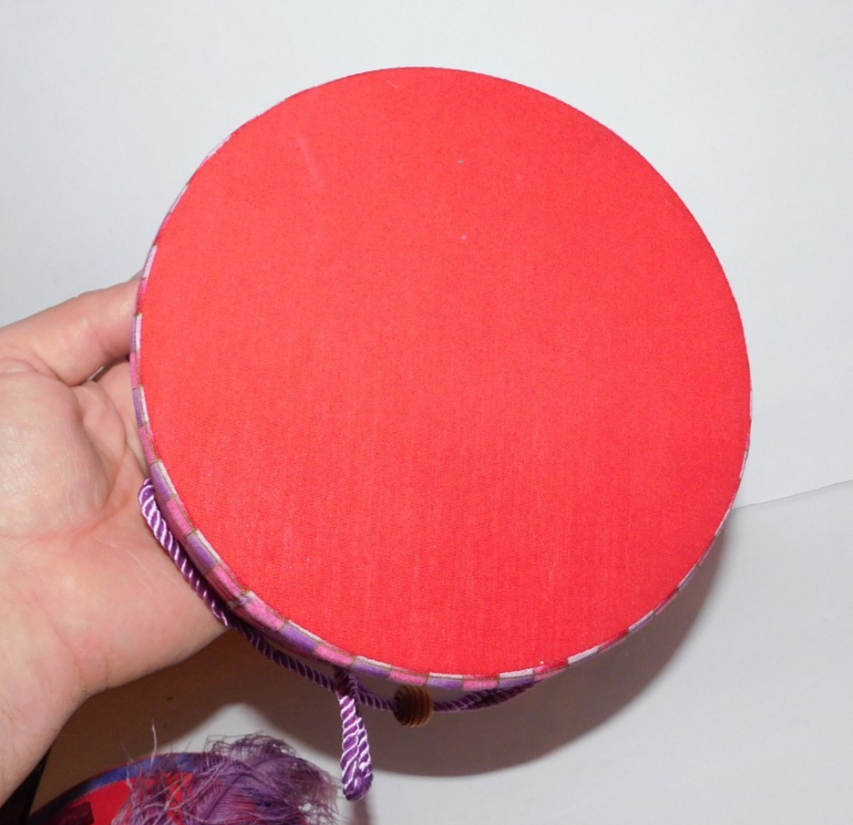 NEAT RED HATTERS TRINKET BOX