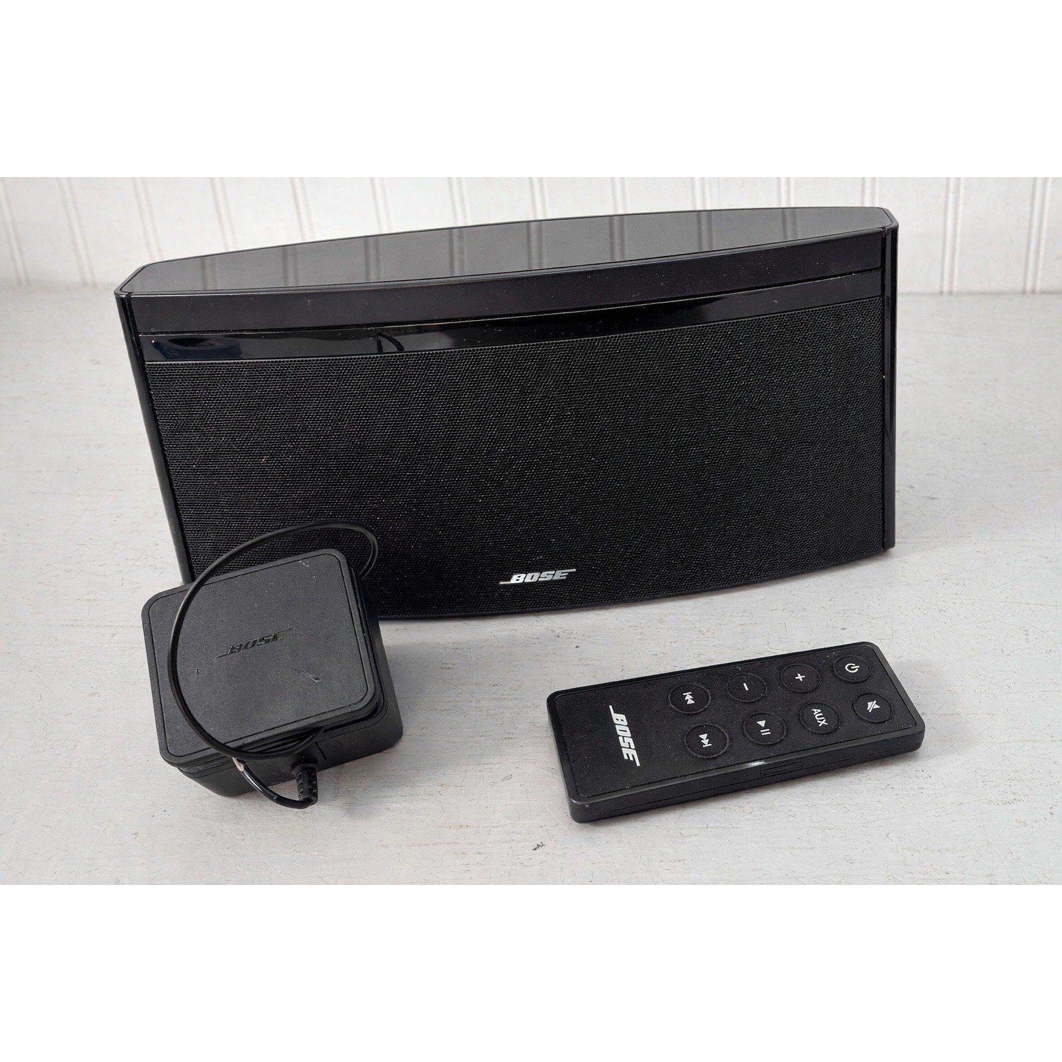 Bose SoundLink Air Digital Music System Black Wi-Fi AirPlay Speaker 410633 Read