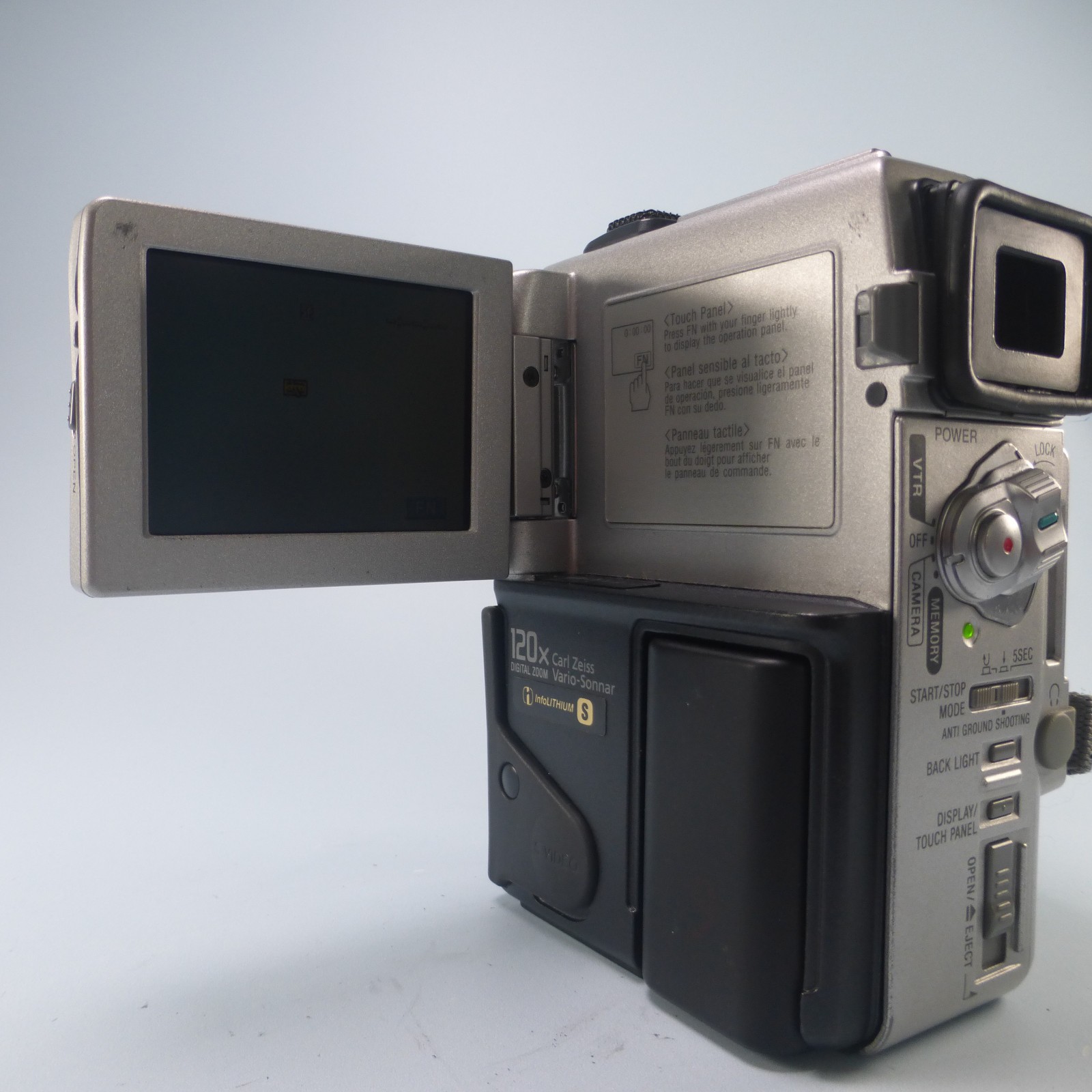 Sony Handycam DCR-PC3E Handheld MiniDV Camcorder Silver Tested
