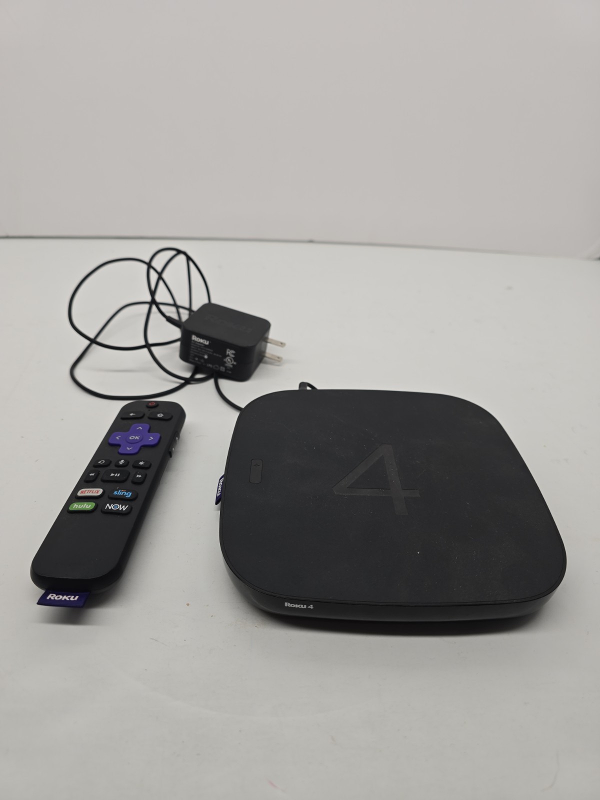 Roku 4 (Model 4400x) 4K UHD Streaming Player+Remote+Adapter (Used)