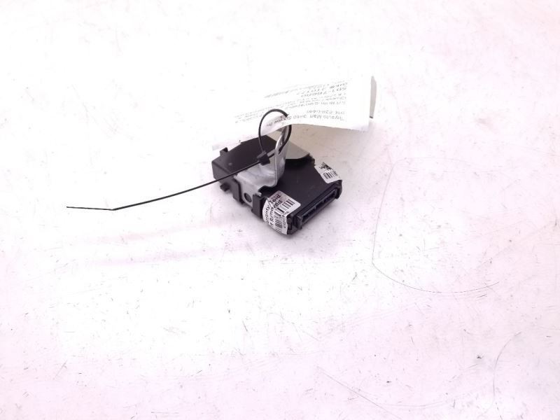 17-19 TOYOTA COROLLA NETWORK GATEWAY CONTROL MODULE ECM ASSEMBLY
