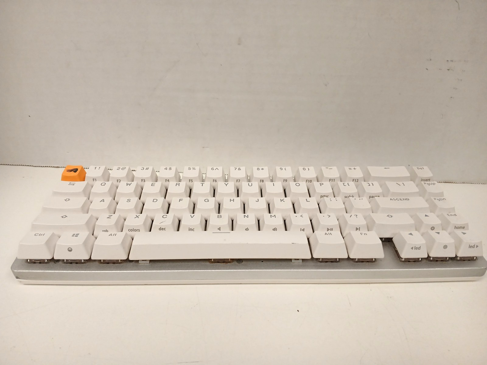 Glorious GMMK 2 Pre-Built Compact Modular Mechanical keyboard, White - NO BOX