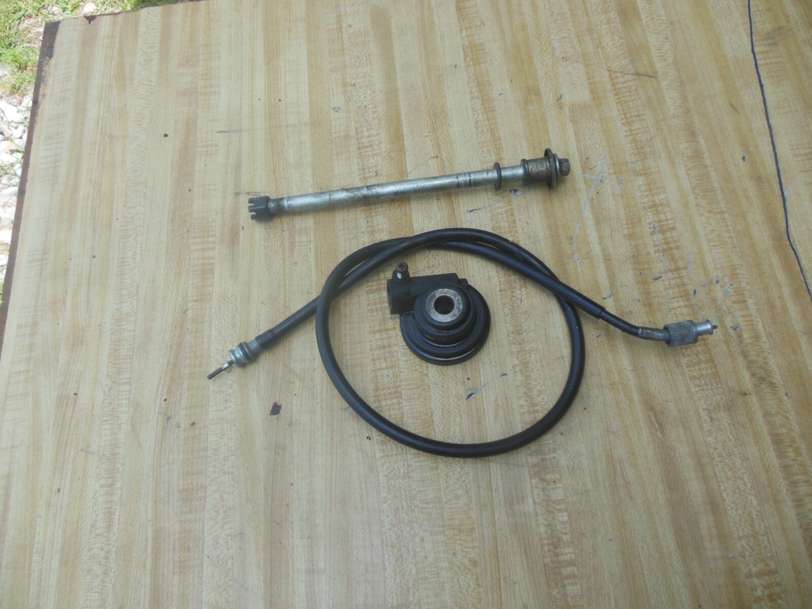 09 SUZUKI DR200 DR 200SE SPEEDOMETER CABLE, DRIVE GEAR UNIT, FRONT AXLE OEM