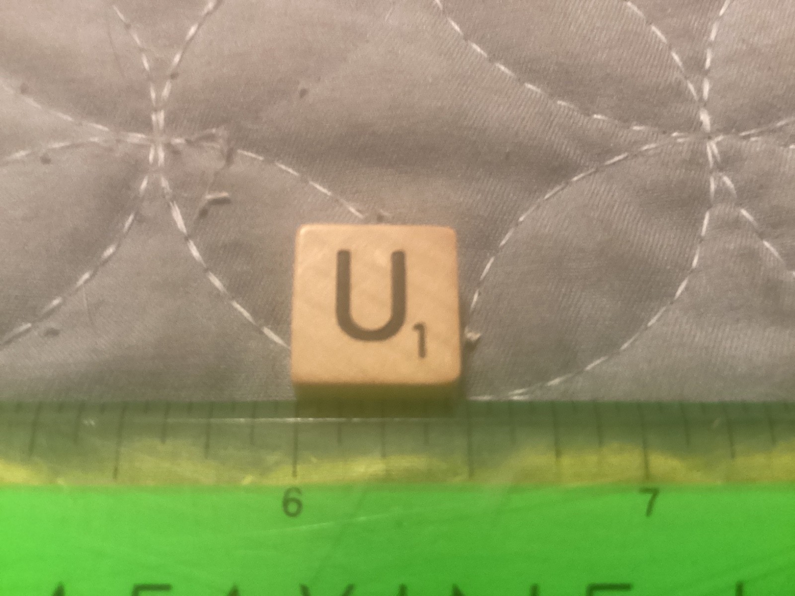 SCRABBLE TRAVEL, FOLIO 1/2” TILE WOODEN LETTER “ U  “ EXC. COND/ FREE POSTAGE!!