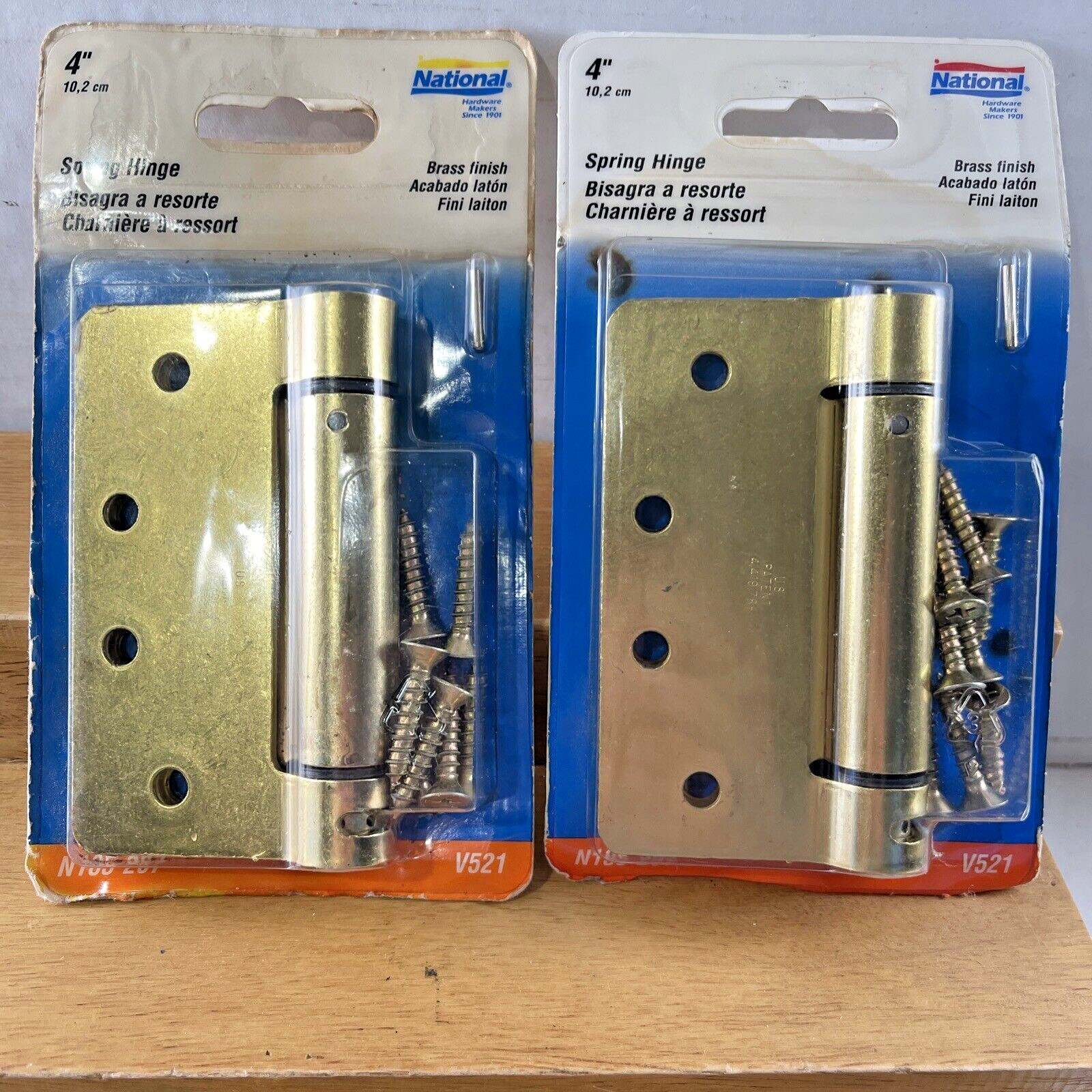 2X NEW OLD STOCK N185-207 National Hardware 4" Spring Hinge #V521 Brass Finish
