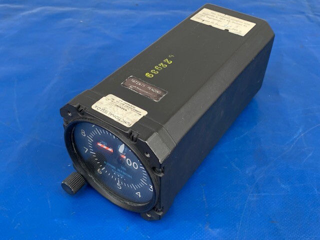 Sigma-Tek Avionics 14V Encoding Altimeter Indicator Gauge EA-401A 42540-21148