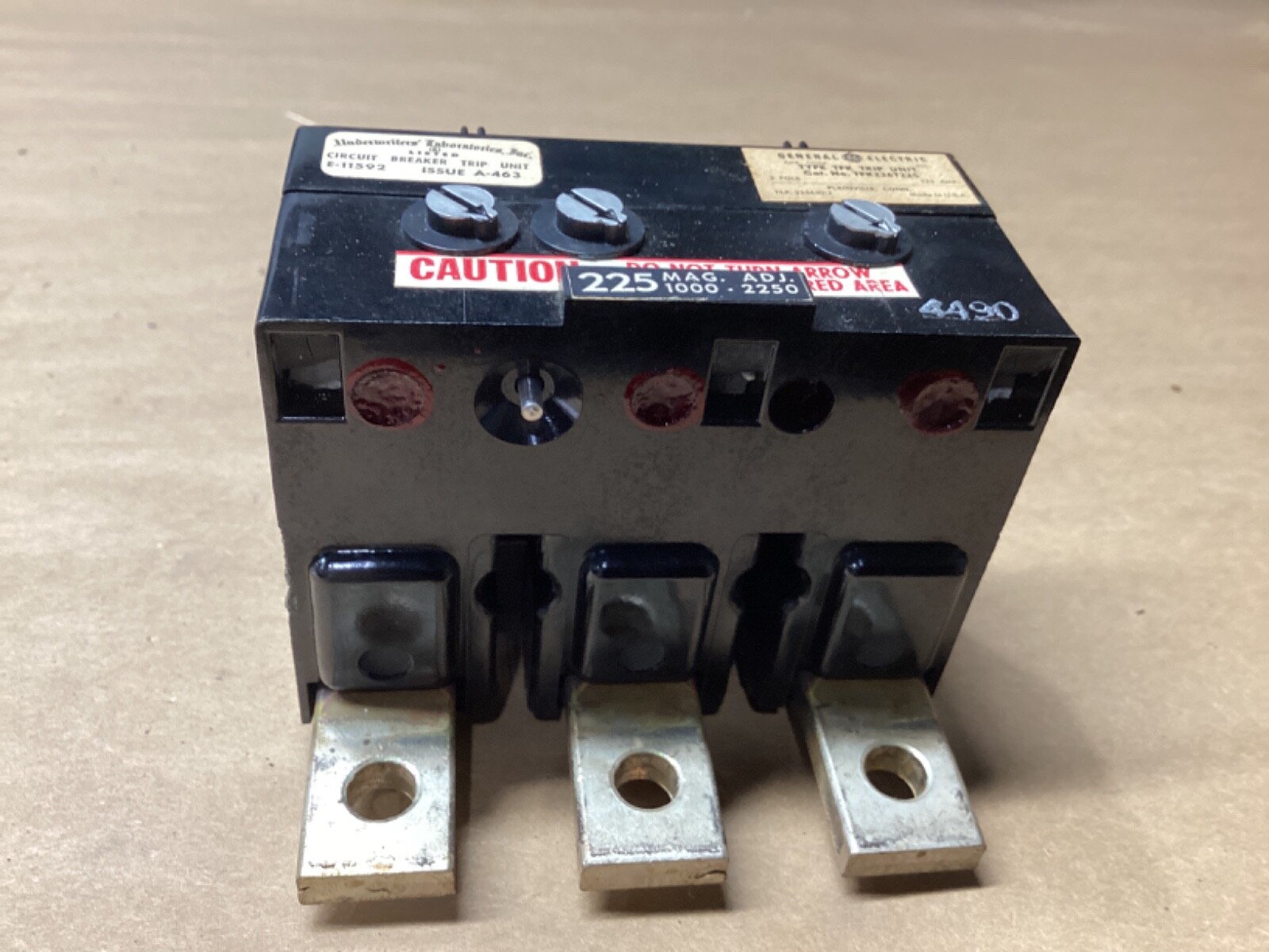 GENERAL ELECTRIC TFK236T225 TRIP UNIT TYPE TFK 3 POLE 225A #104F67PR6*CO