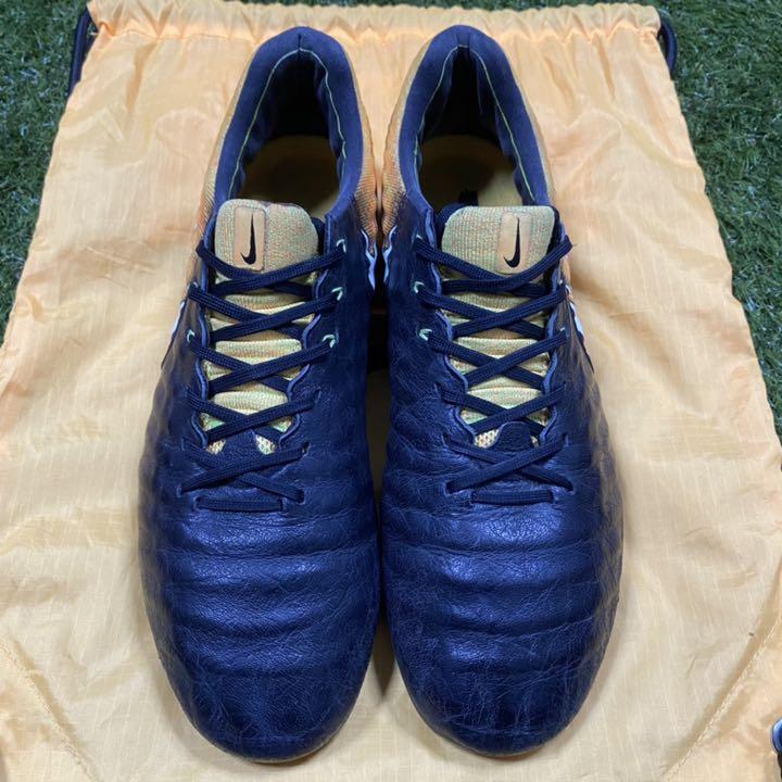 Nike Soccer Spikes Tiempo Legend