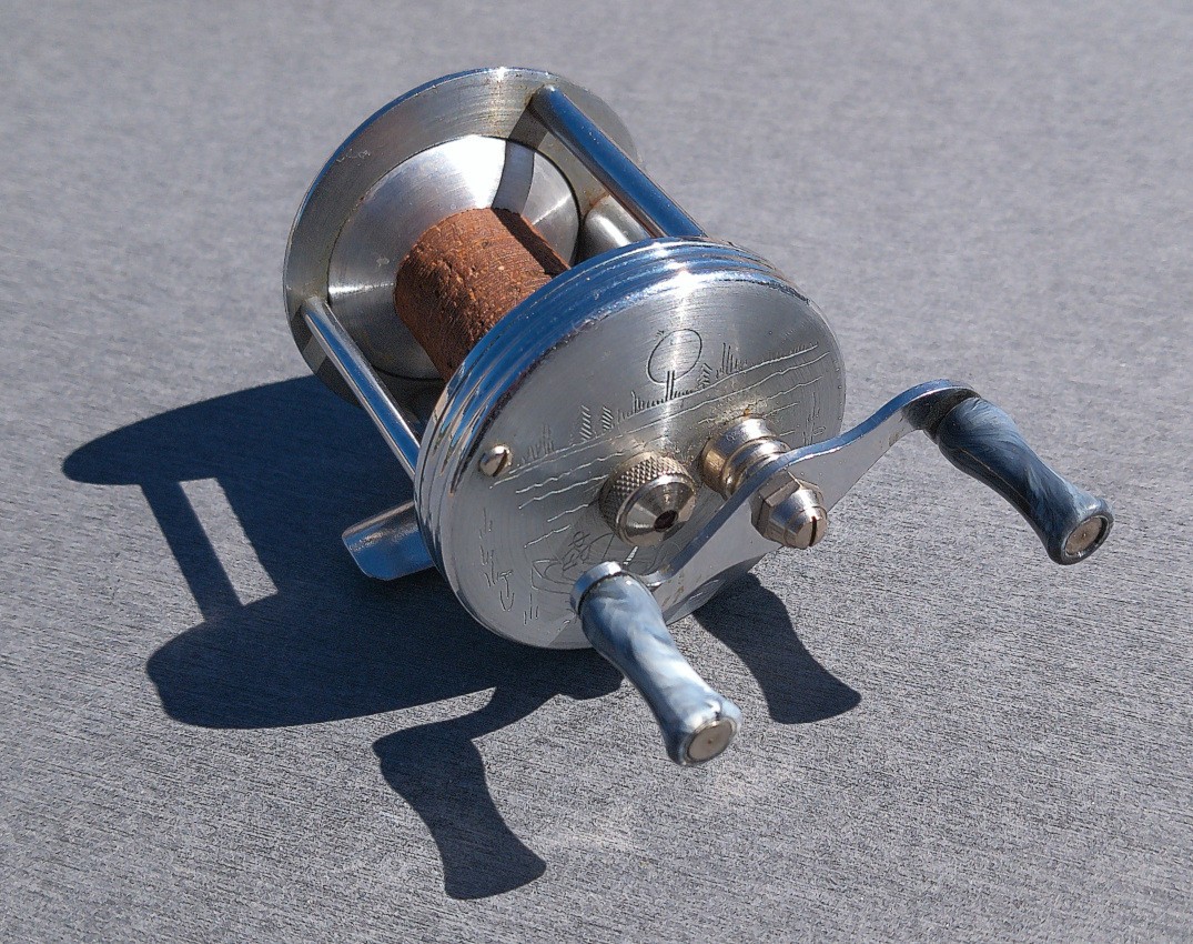 Vintage Antique Bronson Mercury 2250 Fishing Reel