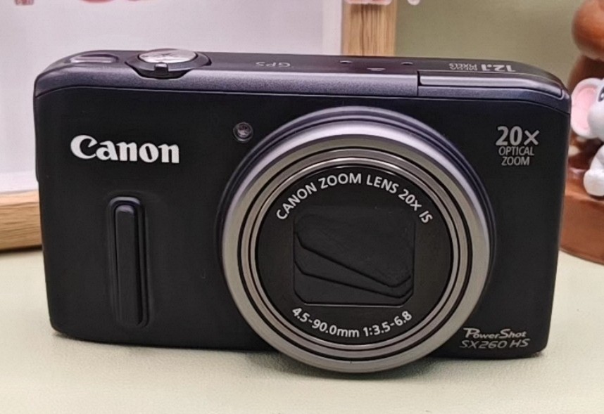Excellent Canon PowerShot SX260 HS 12.1MP Black Digital Camera W/Charger&battery