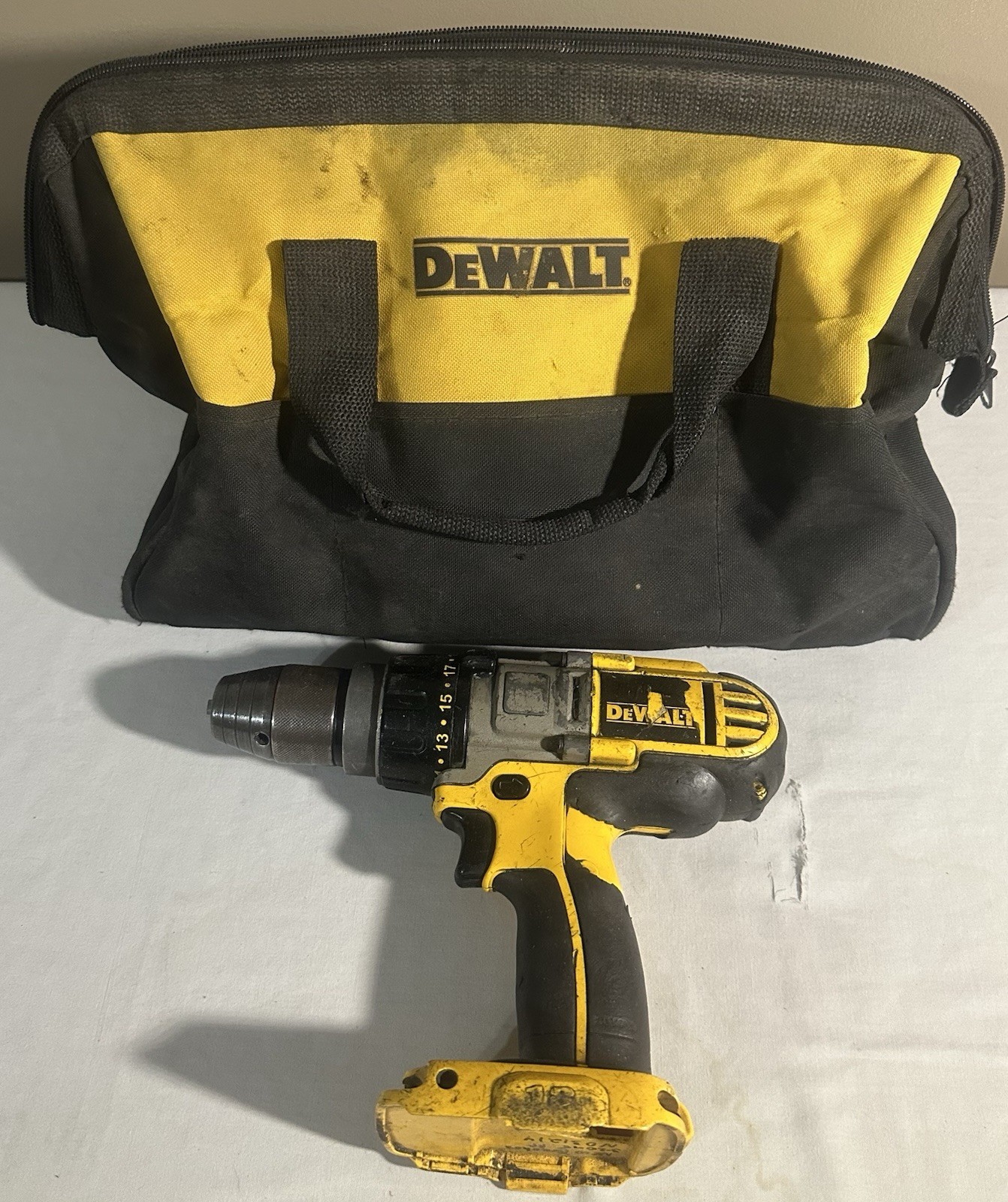 Dewalt 18 Volt 1/2 In.  Hammer Drill 9CD950 With Bag