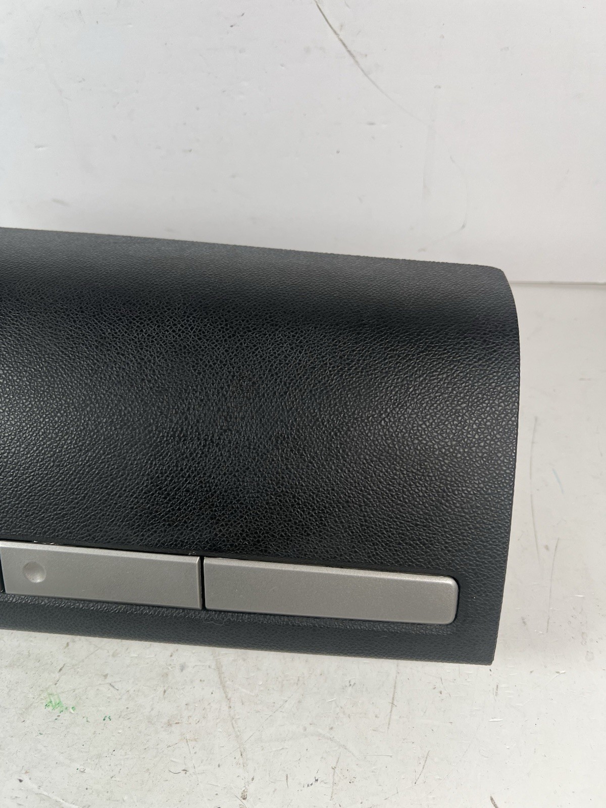 07-13 Silverado SIERRA Dash UPPER GLOVE BOX Storage Compartment Door BLACK