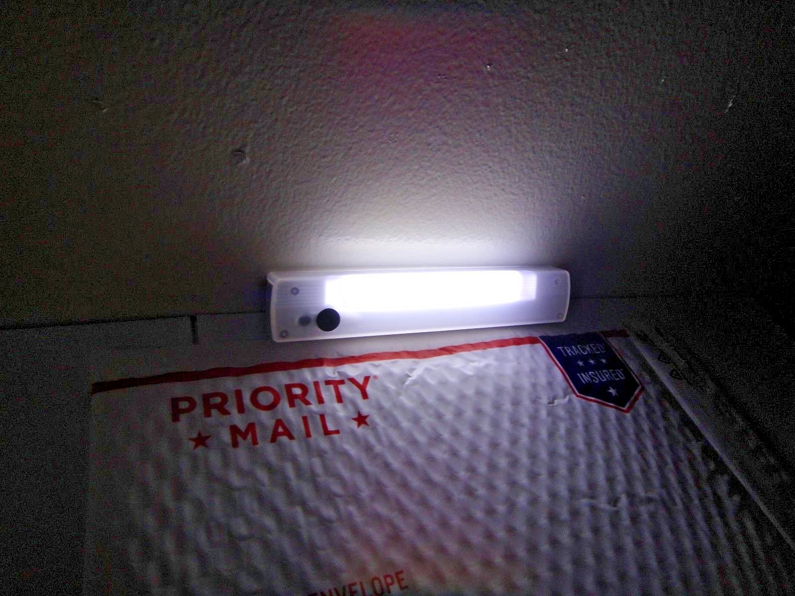 4pk Anti Glare COB LED Wall Lighted Switch Wireless Night Light Battery Include