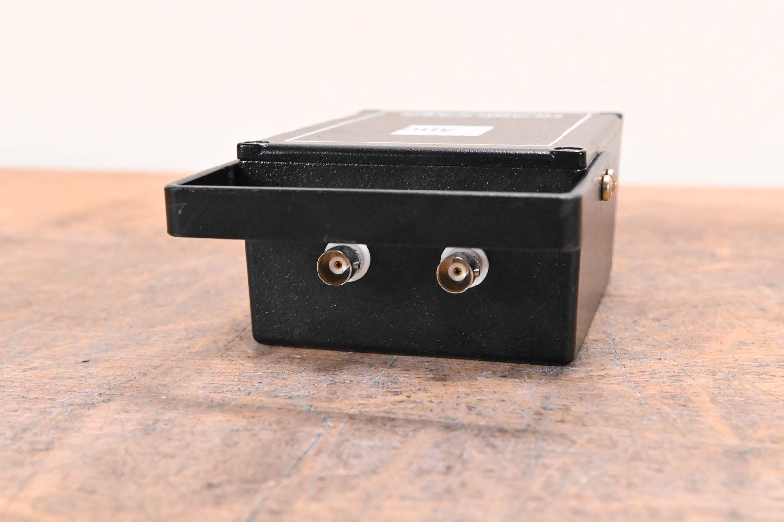 ADC HUM-1 Video Hum Eliminator CG01B96