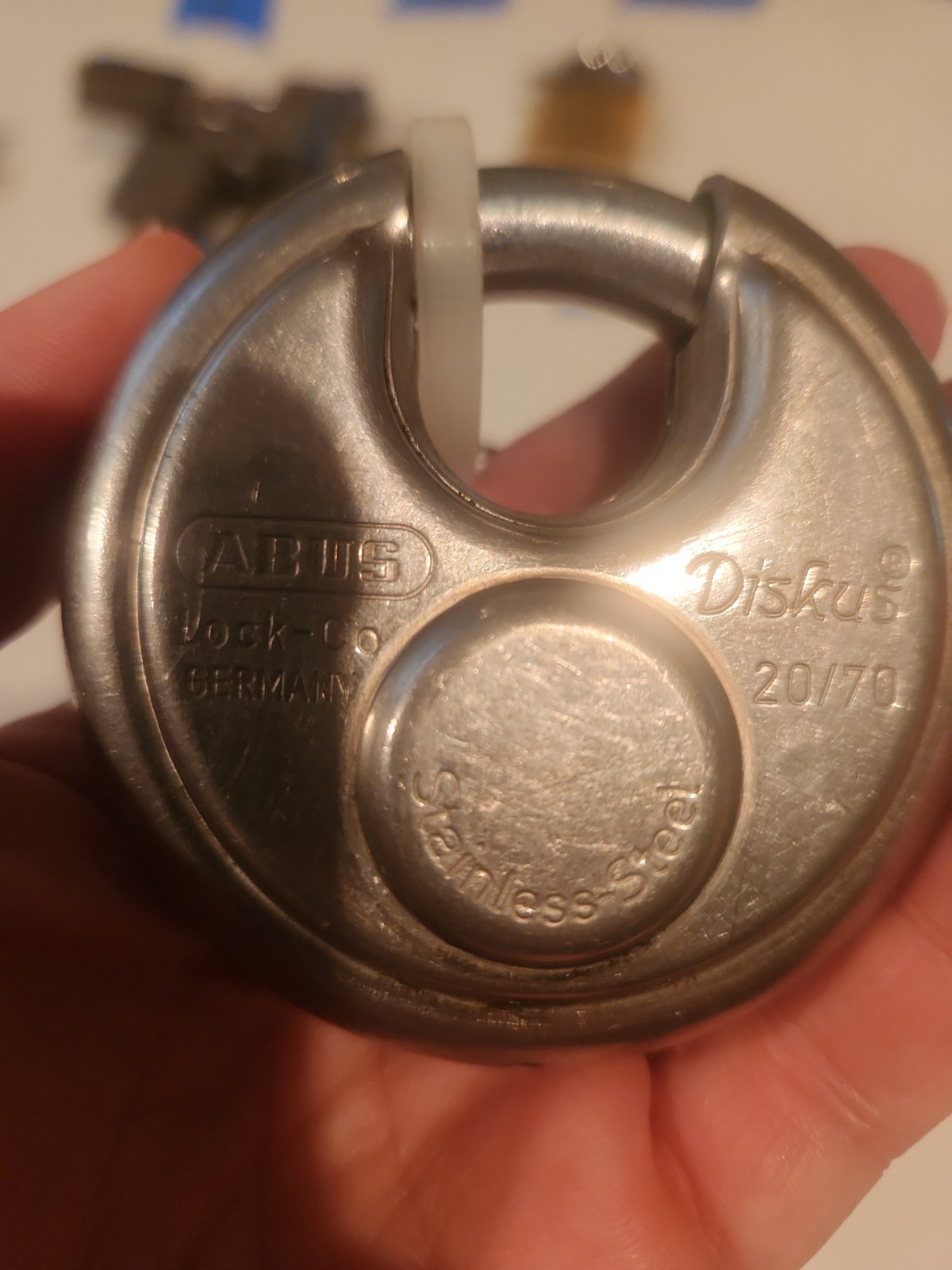 Abus 20/70mm Stainless Steel Diskus Lock 2 Keys Good