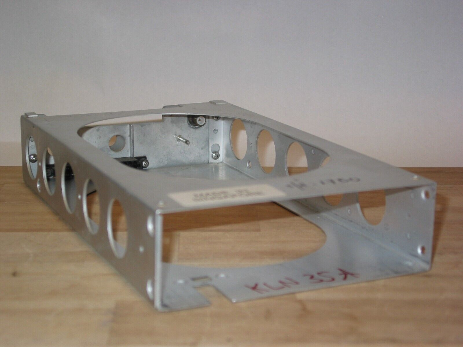TRAY FOR BENDIX KING KLN 35A GPS MOUNTING RACK KLN-35-A BACKPLATE & CONNECTOR