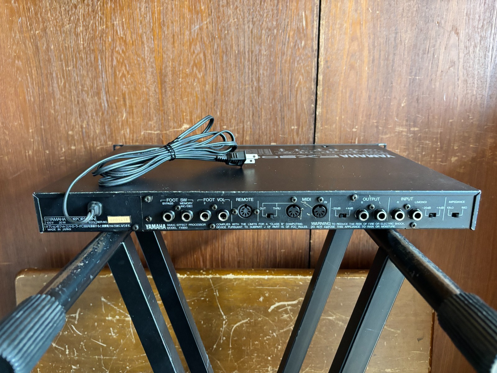 YAMAHA FX900 SIMUL Effects Processor Multi Effects New internal battery