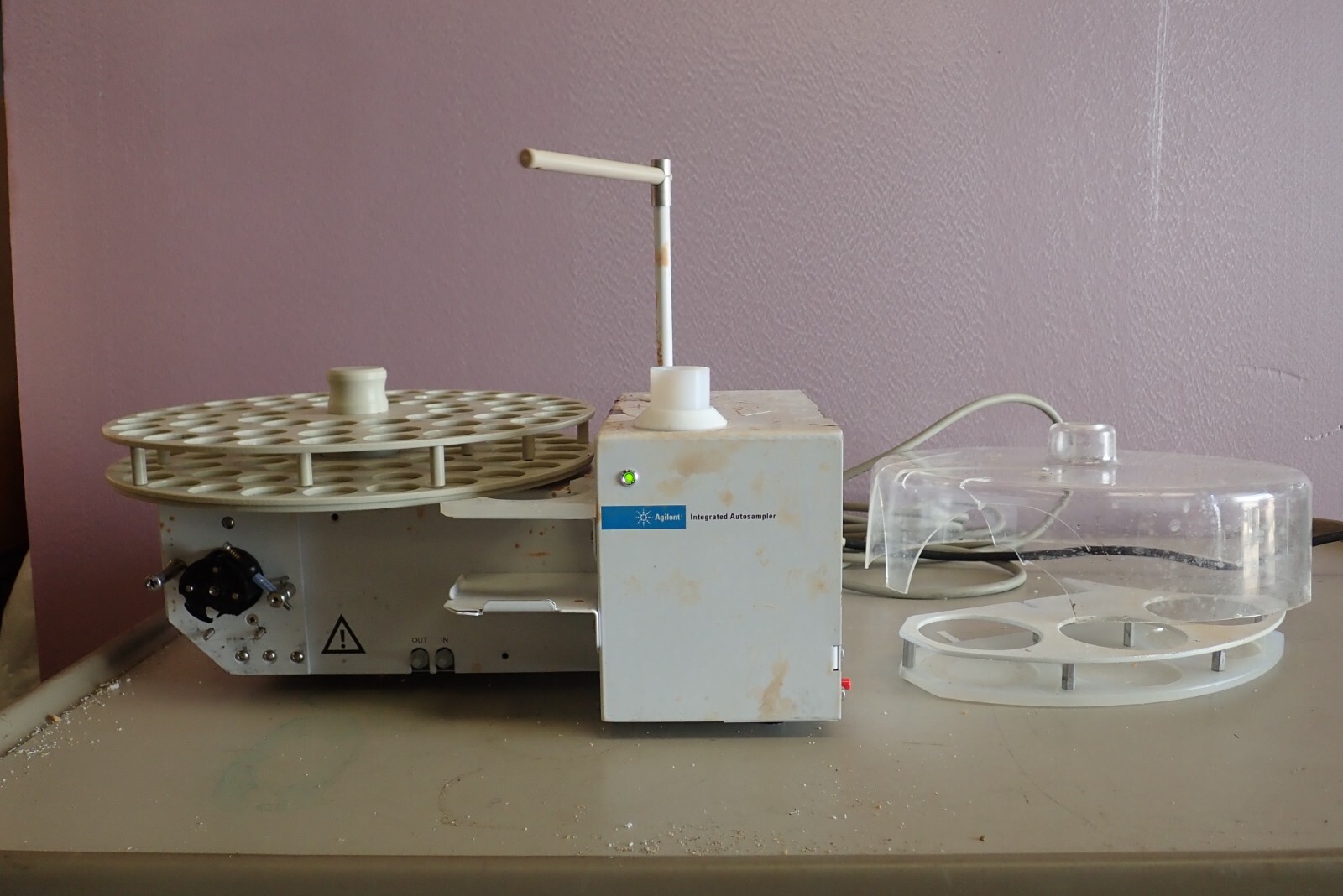 Agilent Technologies G136B Integrated Autosampler