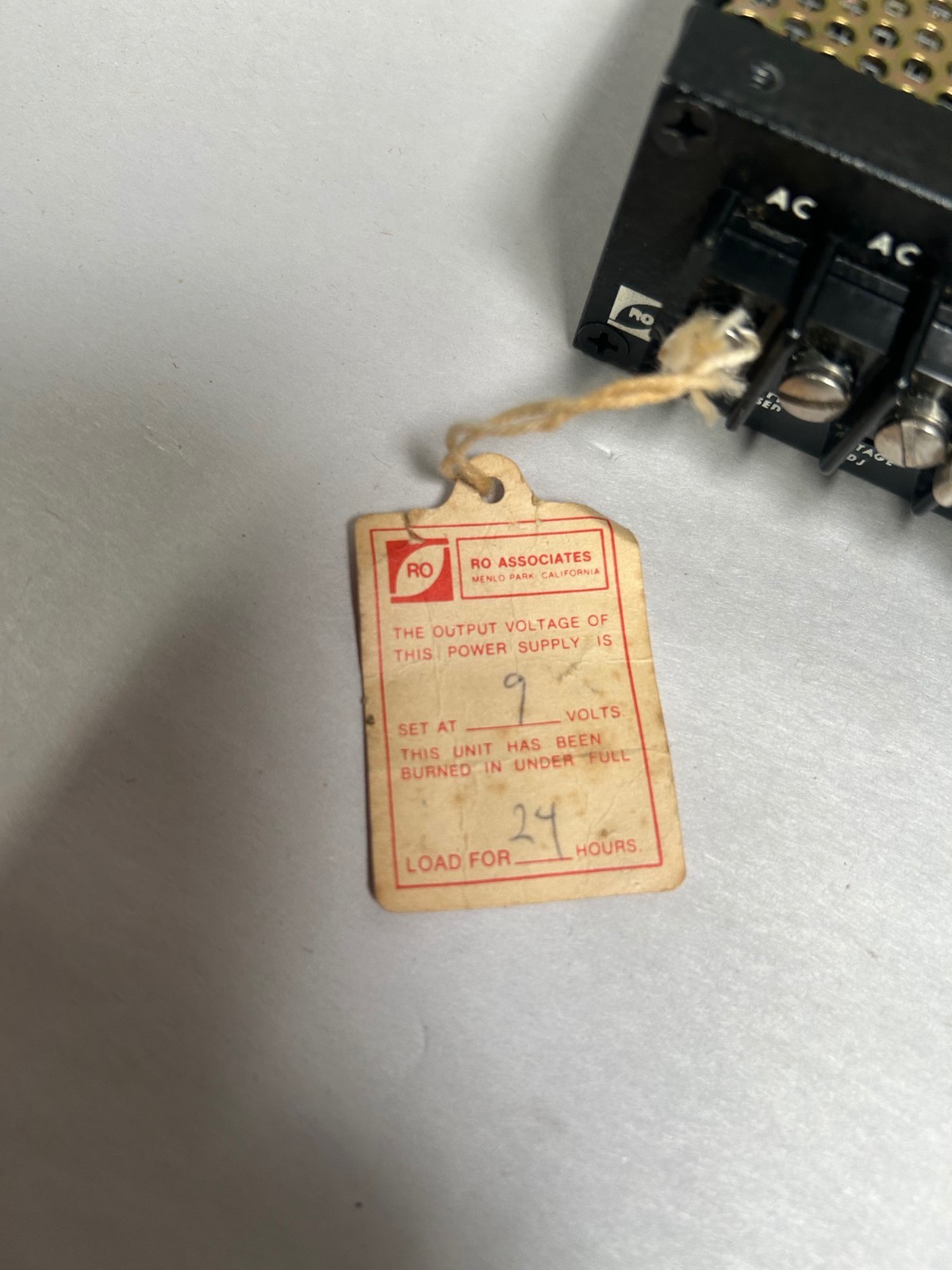 RO Associates Model 108 Electric Power Supply (A10)