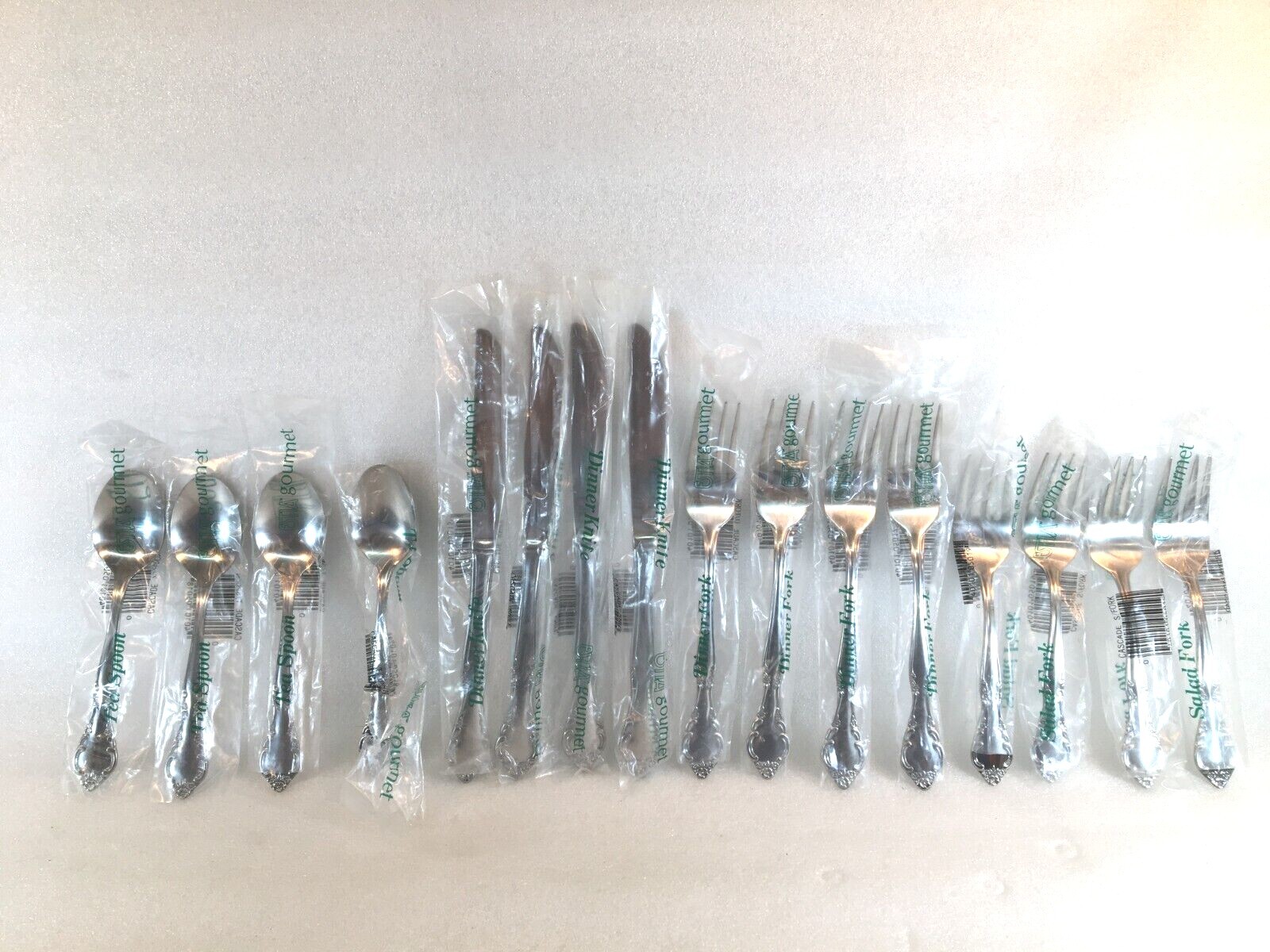 Stainless Floral Flatware 16 Pieces Service for 4 Korea