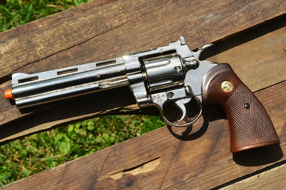 Non-Firing Replica Colt Python .357 Magnum Revolver - 357 - The Walking Dead TWD