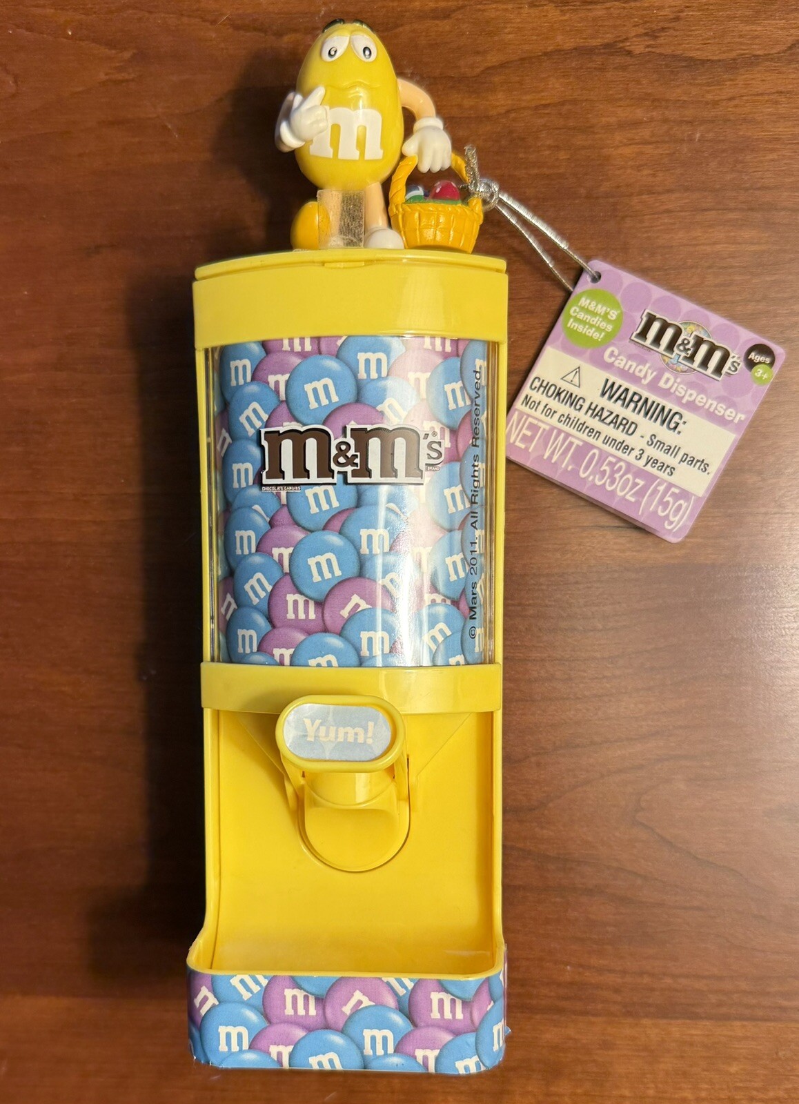 M&M 2011 Easter Candy Dispenser ~ Yellow Character M&M w/ Easter Basket - NWT