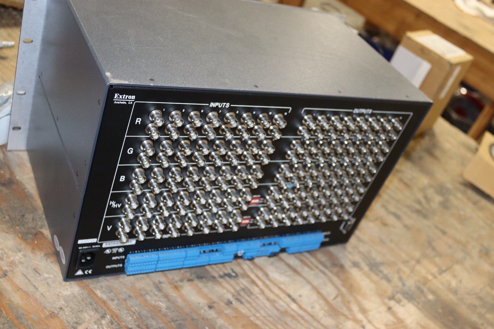 Extron   Crosspoint SWITCHER