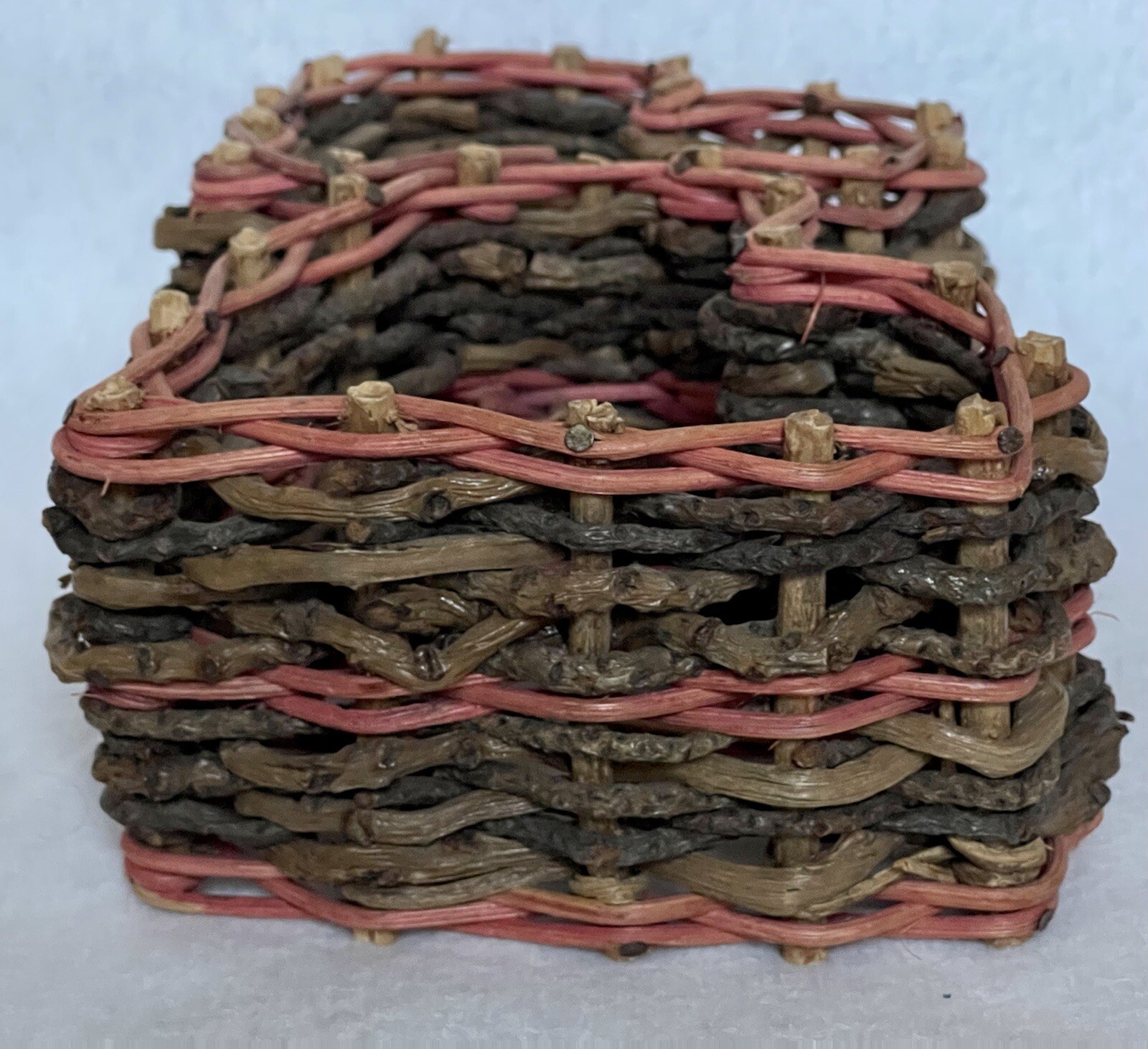 Rustic Woven Double Hearts Basket Pink Accent