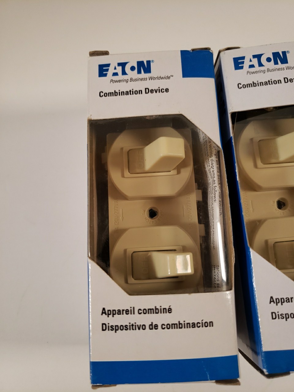 2ct Eaton Combination Device 271V-BOX, Ivory