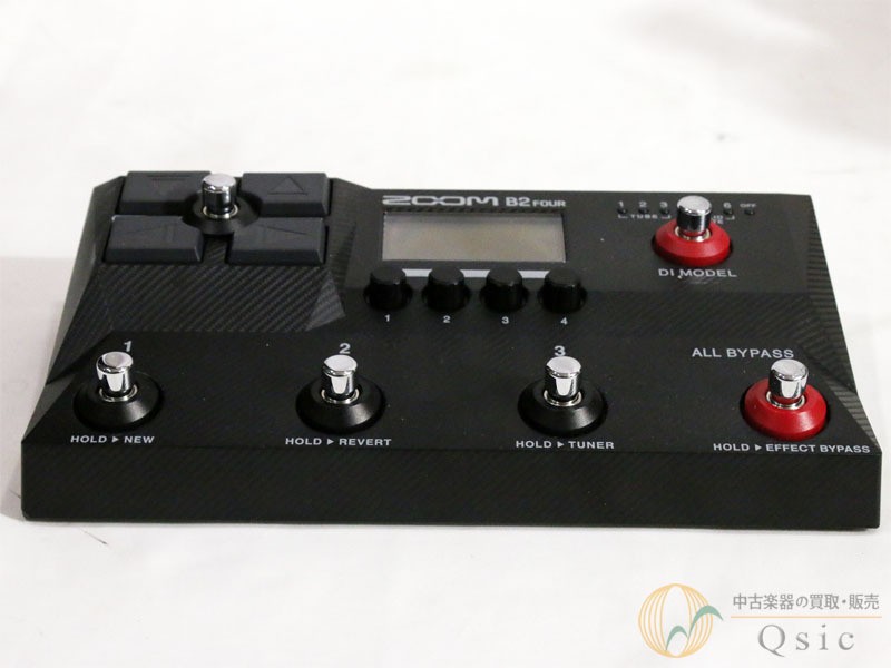 ZOOM B2 Four Multi-Effects Pedal 11 Amp Models 82 Effects Used