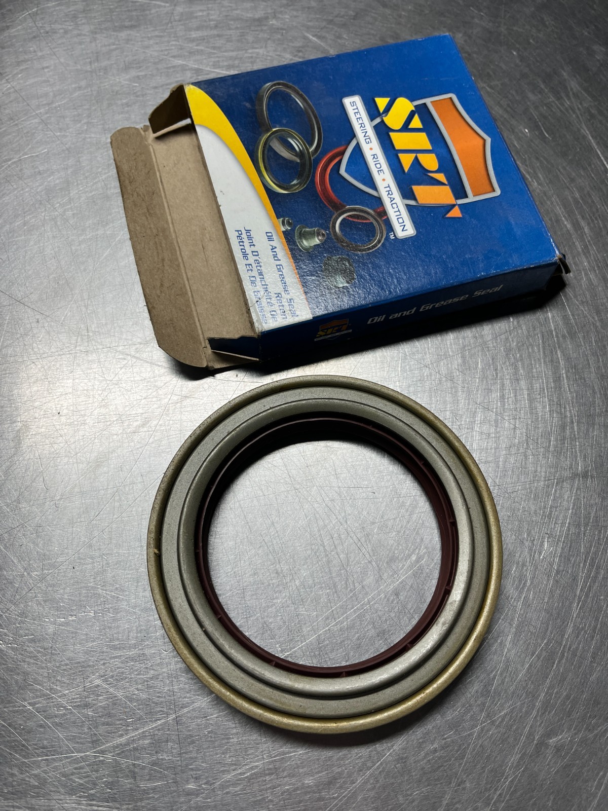 F710454 SRT SEAL