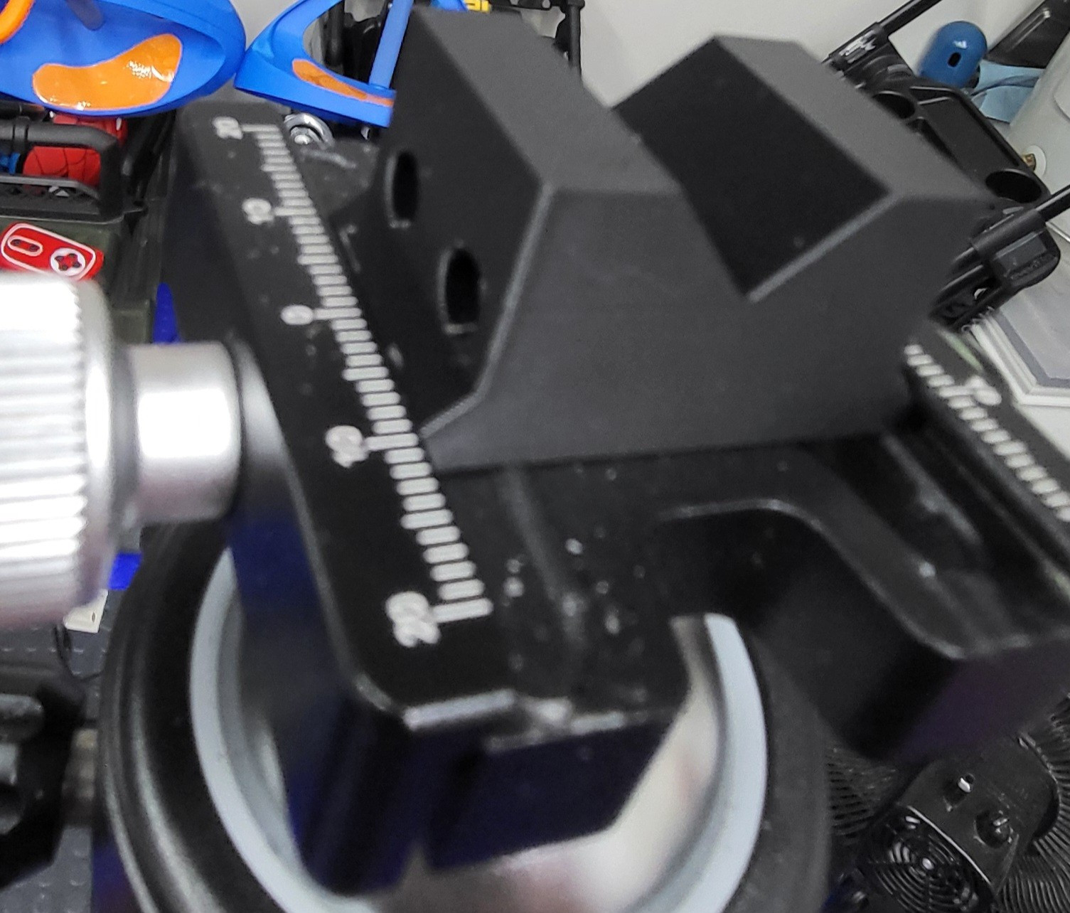 ARCA-Swiss Compatible mount for aiming device